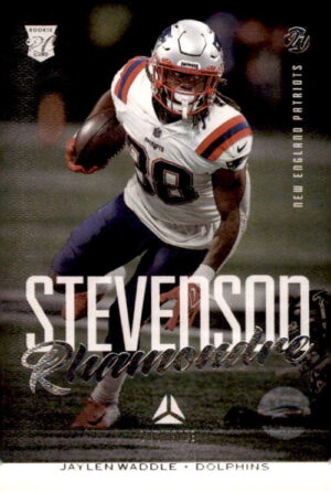 2021 Panini Chronicles #223 Rhamondre Stevenson Luminance Update Rookies Green