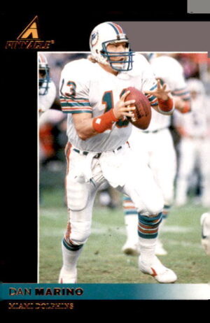 2021 Panini Chronicles #13 Dan Marino Pinnacle