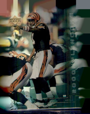 2000 Upper Deck Gold Reserve #30 Akili Smith