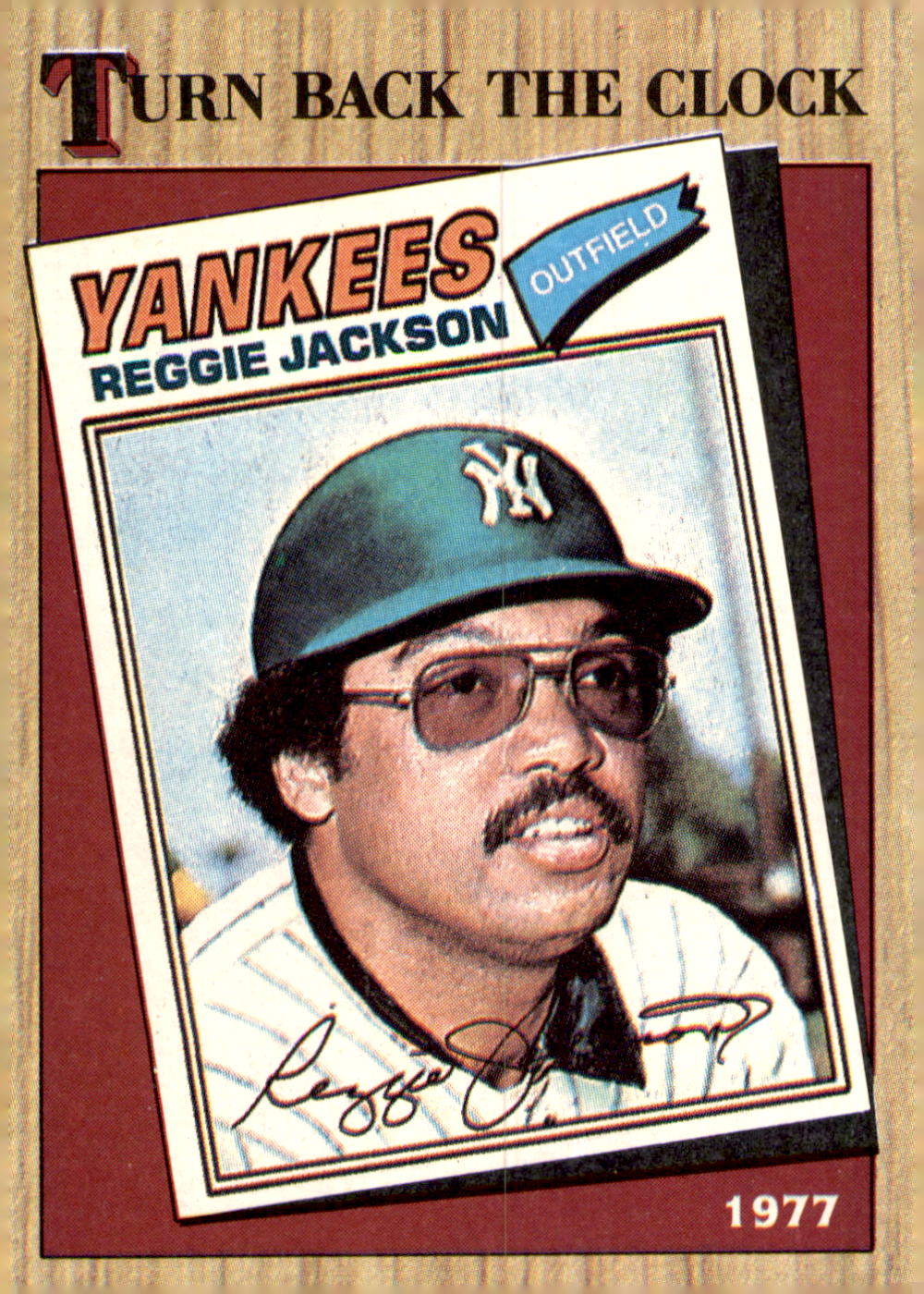 1977 Topps Cloth Stickers #22a Reggie Jackson